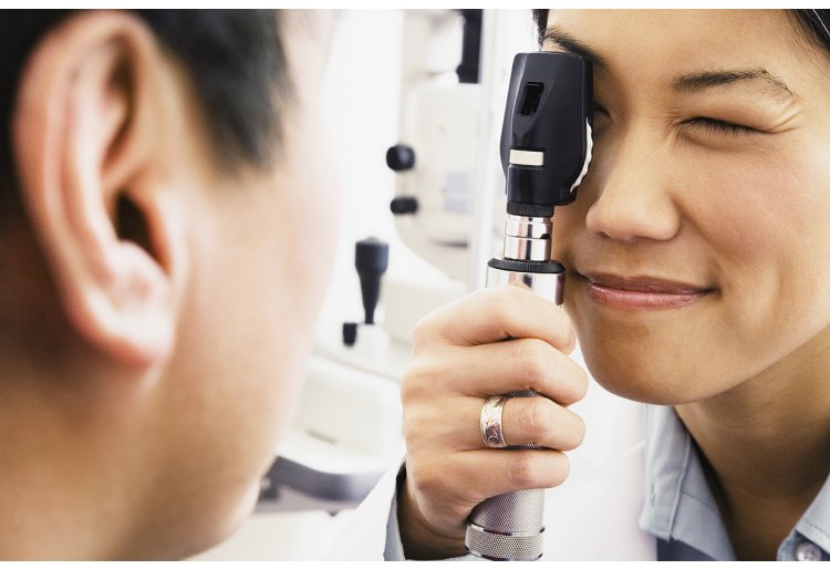 Tropical herramienta Memoria Moscas volantes en los ojos:¿es normal ver moscas volantes? | Oftalmología La Moraleja | Sanitas Tropical herramienta Memoria Moscas volantes en los ojos:¿es normal ver moscas volantes? | Oftalmología La Moraleja | Sanitas
